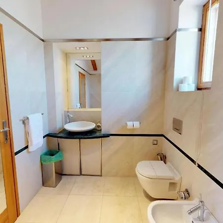 Augubio Penthouse * سبليت