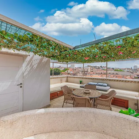 Augubio Penthouse Lägenhet