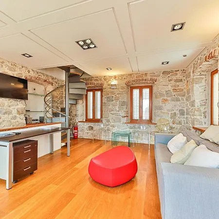 Lägenhet Augubio Penthouse