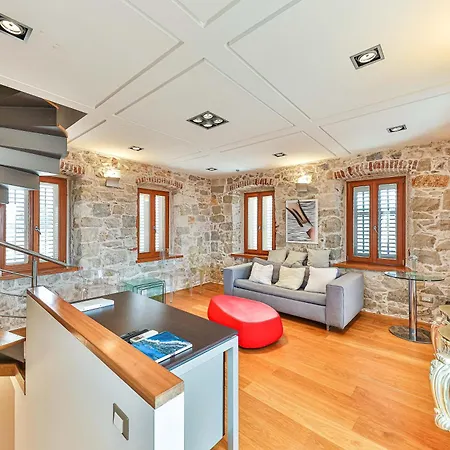 Augubio Penthouse Apartment Split