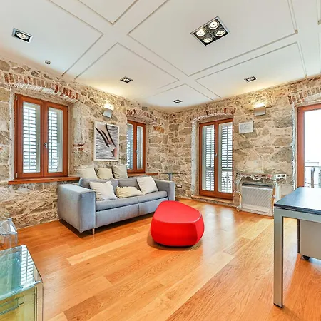 Augubio Penthouse *