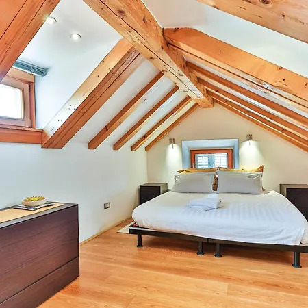 Augubio Penthouse Apartment Split
