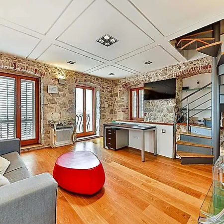 Augubio Penthouse Apartman